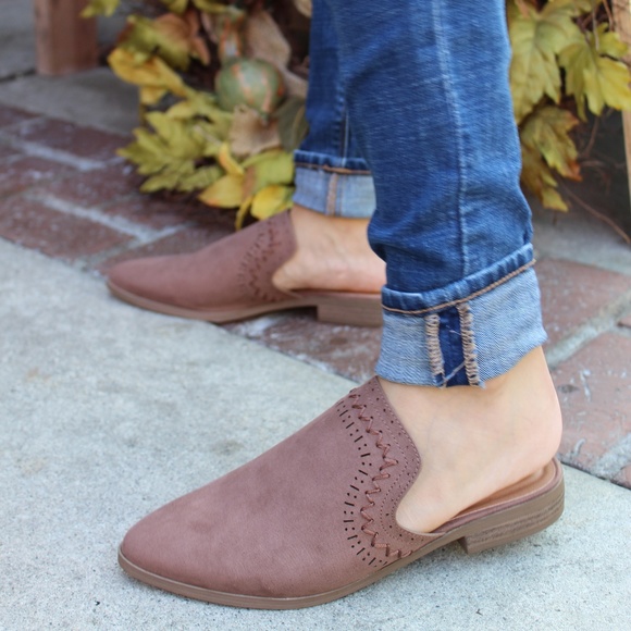 🚨LAST PAIR//The Meadow// Nutmeg Mule/Flat - Picture 3 of 5